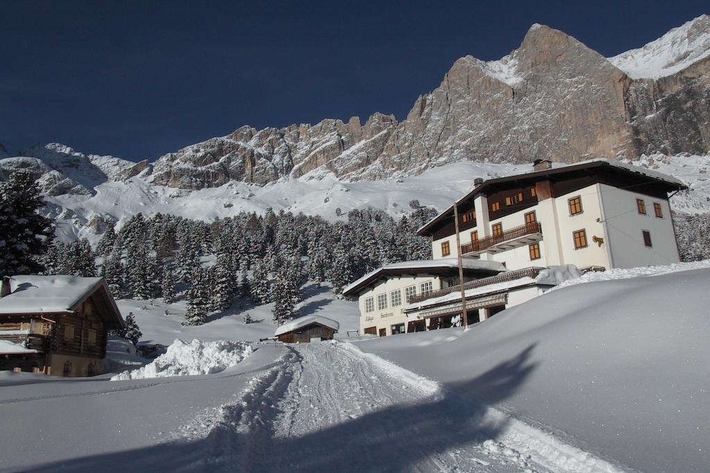 Отель Rifugio Gardeccia Hutte Поцца-ди-Фасса Экстерьер фото